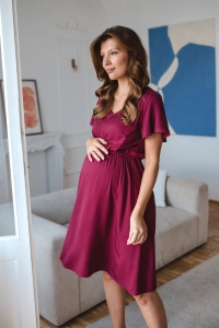 Sukienka ciążowa i do karmienia Lovely Dress Midi jagodowa krótki rękaw