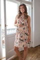 Elegancka sukienka ciążowa i do karmienia Mama MiA! pudrowy róż w kwiaty