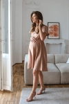 Sukienka ciążowa i do karmienia Lovely Dress beżowa wiskoza kreszowana krótki rękaw