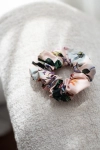 Scrunchie - gumka do włosów w print
