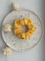 gumka do włosów scrunchie słoneczna żółta