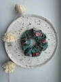 Gumka do włosów scrunchie zielona w kwiaty