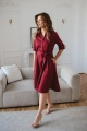 Elegancka sukienka do karmienia piersią z modalu z regulowanym rękawem