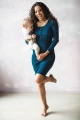 Niebieska sukienka ciążowa typu bodycon