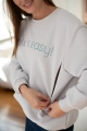 Bluza ciążowa i do karmienia oversize z haftem Milk It Easy! jasny szary