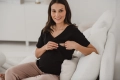 Bluzka ciążowa z dekoltem V- neck z krótkim rękawem